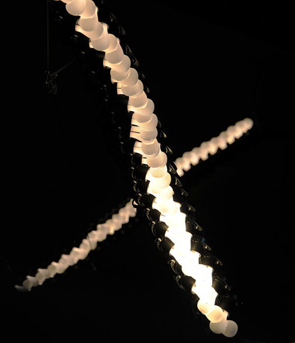 Plumen-Spine-with-002-LED-Somerset-House-top-2_sm